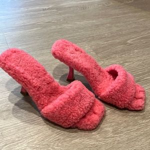 Hot pink Sherpa slides